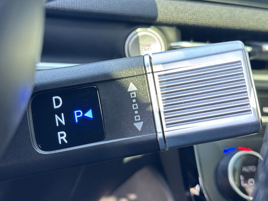 Used 2025 Hyundai Tucson Limited image 32