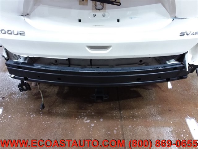 Used 2017 Nissan Rogue SV AWD/4WD image 16