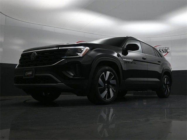 Used 2025 Volkswagen Atlas Cross Sport SE image 27