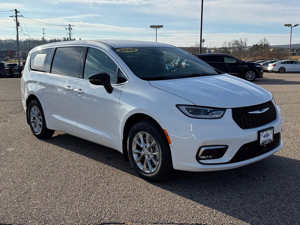 New 2026 Chrysler Pacifica Select AWD/4WD image 1