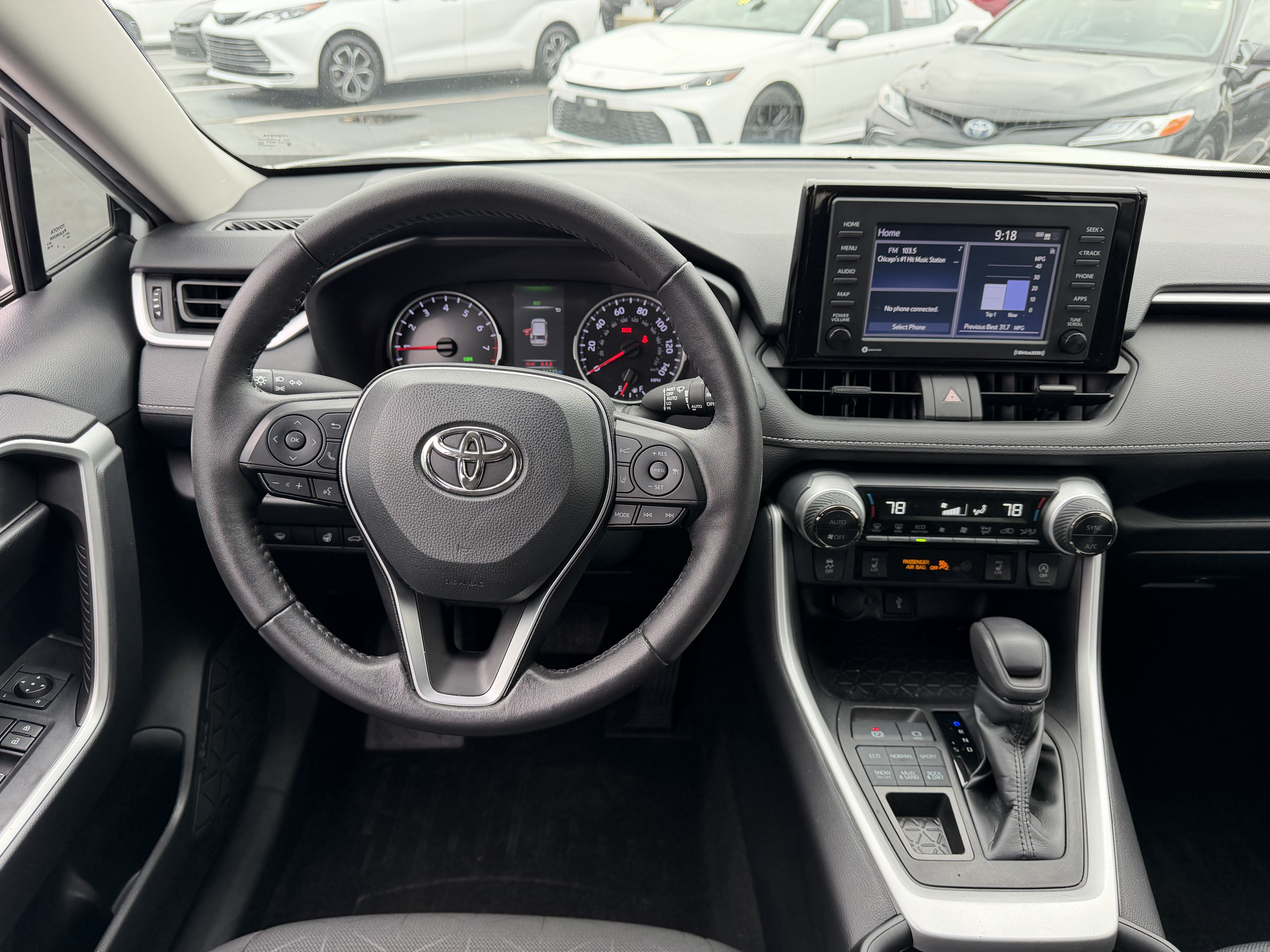 Used 2022 Toyota RAV4 XLE w/ Convenience Package AWD/4WD image 16