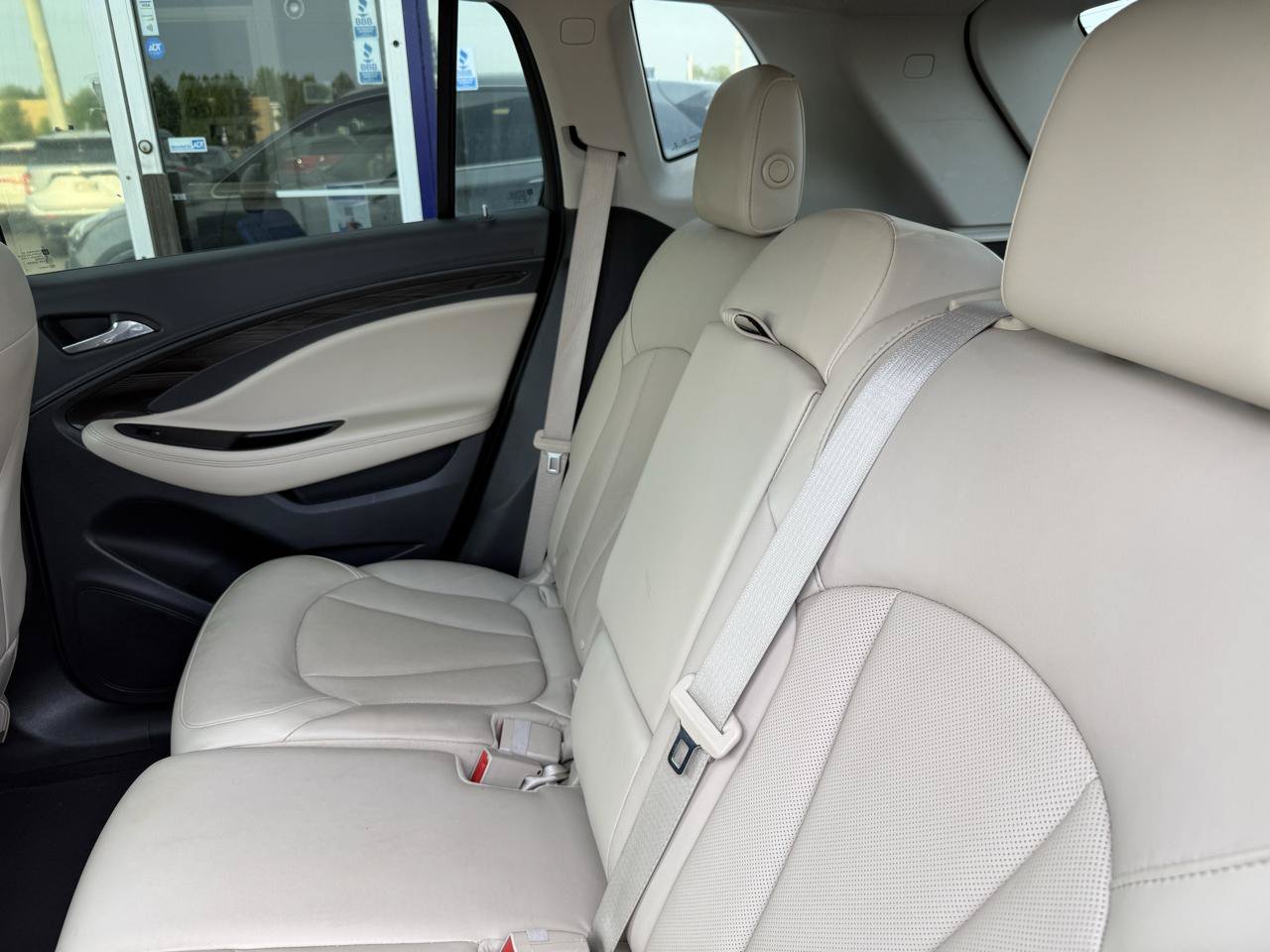 Used 2019 Buick Envision Essence AWD/4WD image 9