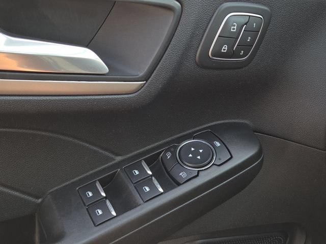 Used 2021 Ford Escape SEL w/ Technology Package AWD/4WD image 27