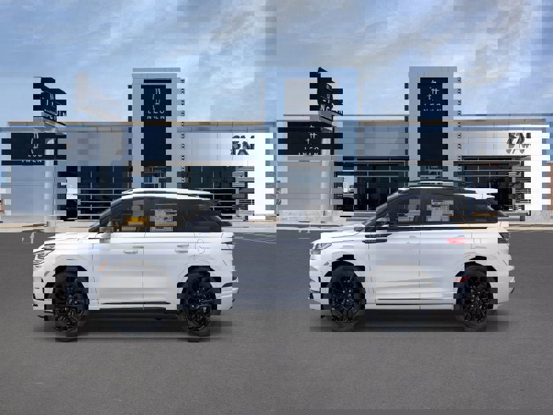 New 2026 Lincoln Corsair Premiere image 3