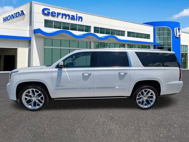 Used 2020 GMC Yukon XL Denali w/ Denali Premium Package AWD/4WD image 8