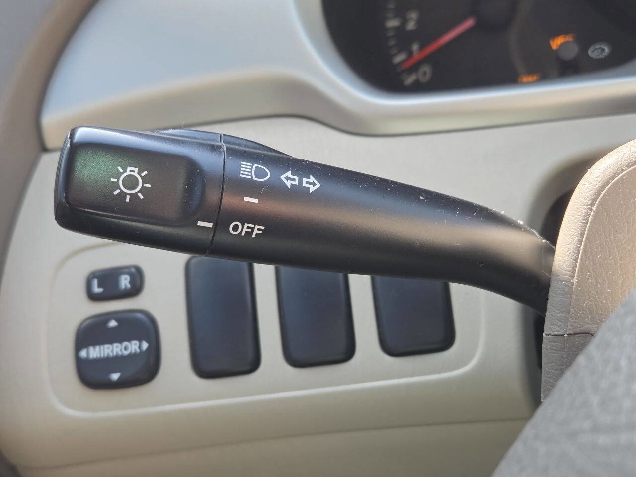 Used 2004 Toyota Highlander 2WD image 37