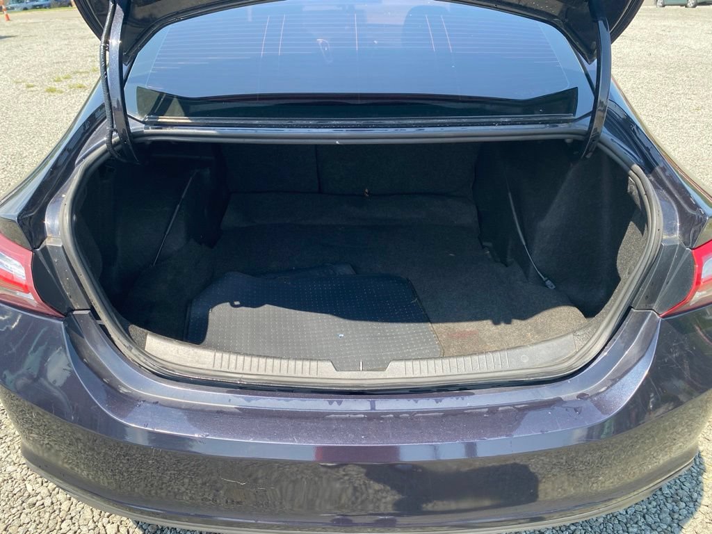 Used 2022 Chevrolet Malibu LT FWD image 17