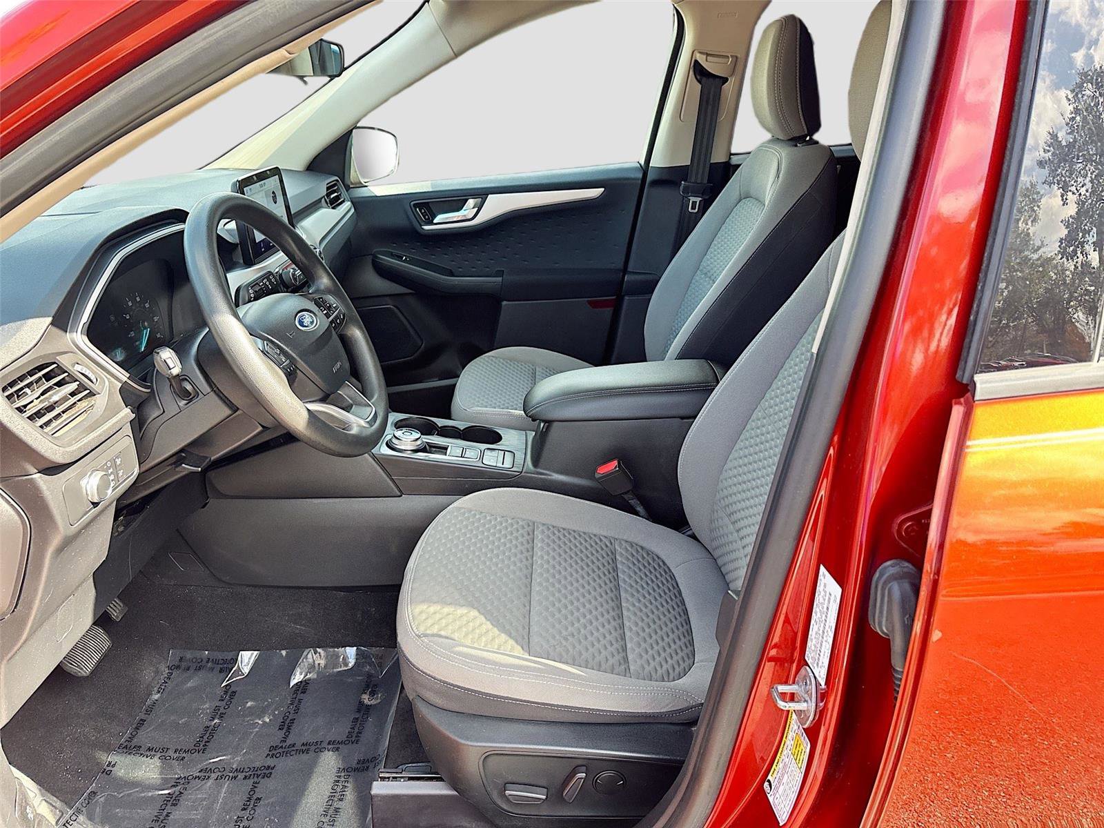 Used 2020 Ford Escape SE image 22