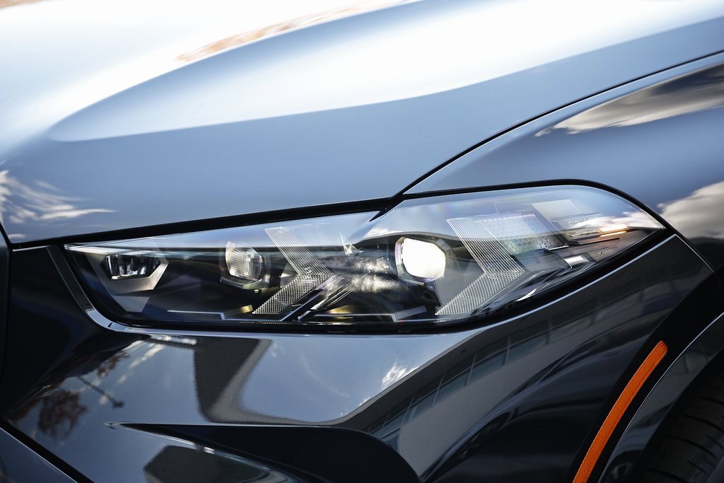 New 2026 BMW X5 M60i w/ Executive Package image 12