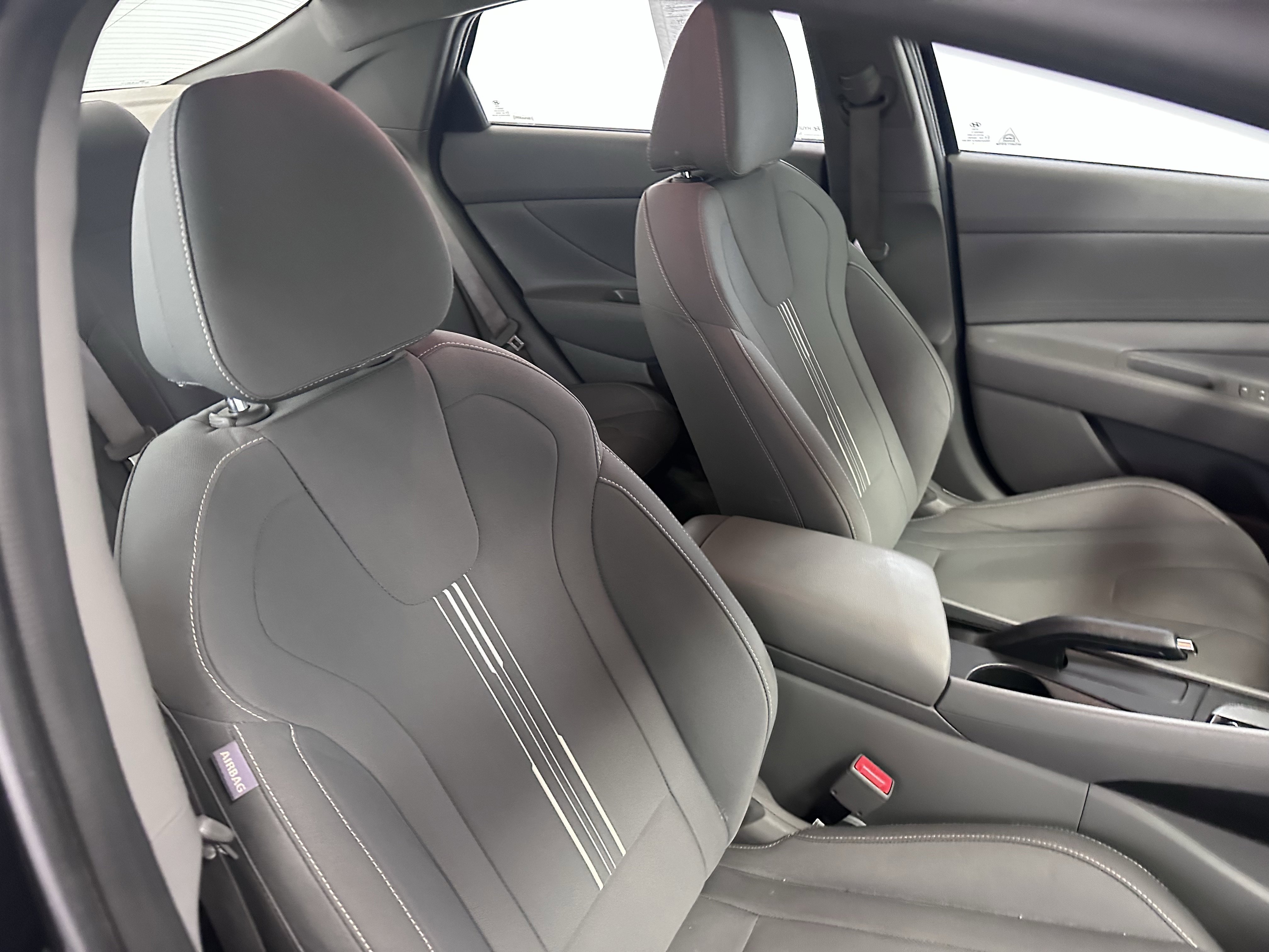 Used 2021 Hyundai Elantra SEL image 34