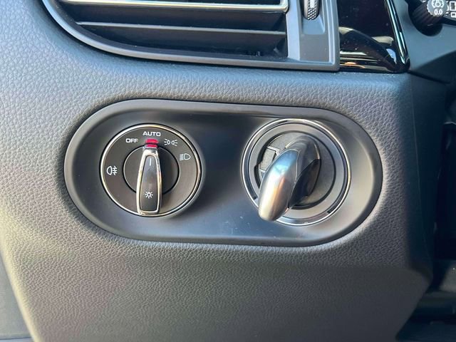 Used 2022 Porsche Macan S image 25