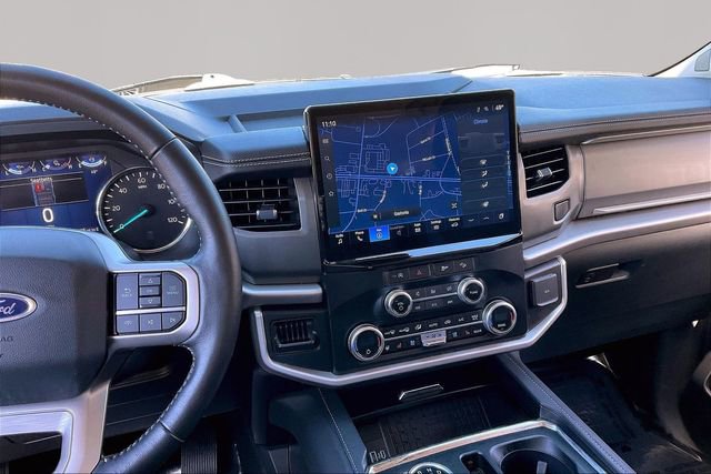Used 2024 Ford Expedition XLT image 9