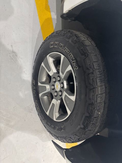 Used 2018 Chevrolet Colorado Z71 image 36