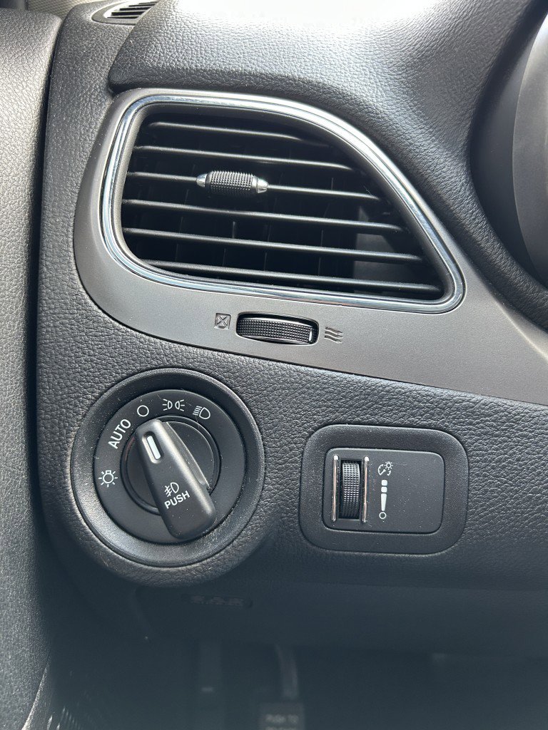 Used 2018 Dodge Journey Crossroad AWD/4WD image 18