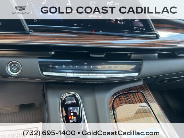 Certified 2024 Cadillac Escalade ESV Premium Luxury w/ LPO, Floor Liner Package AWD/4WD image 25