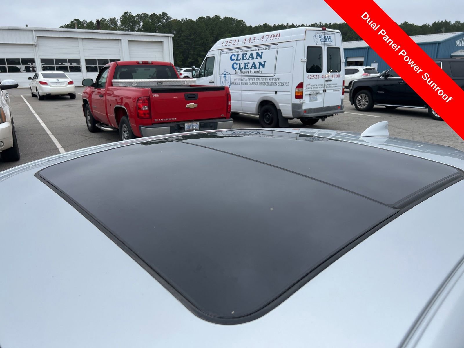 Used 2021 Chevrolet Malibu LT FWD image 9