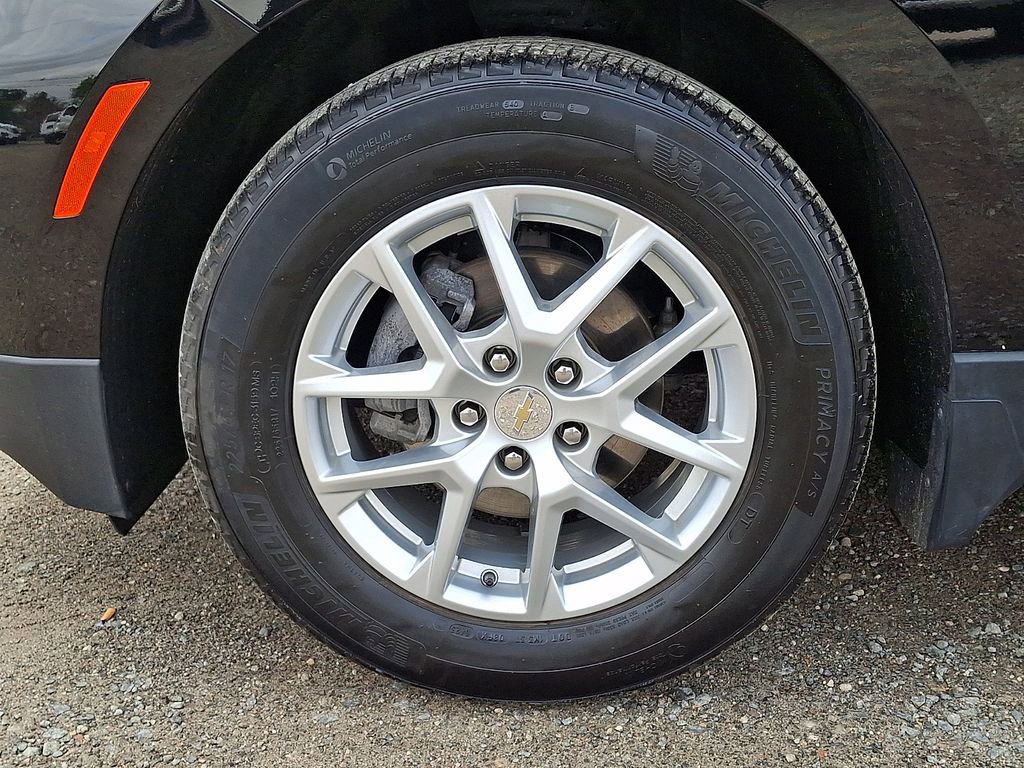 Used 2023 Chevrolet Equinox LS w/ LPO, Floor Liner Package FWD image 32