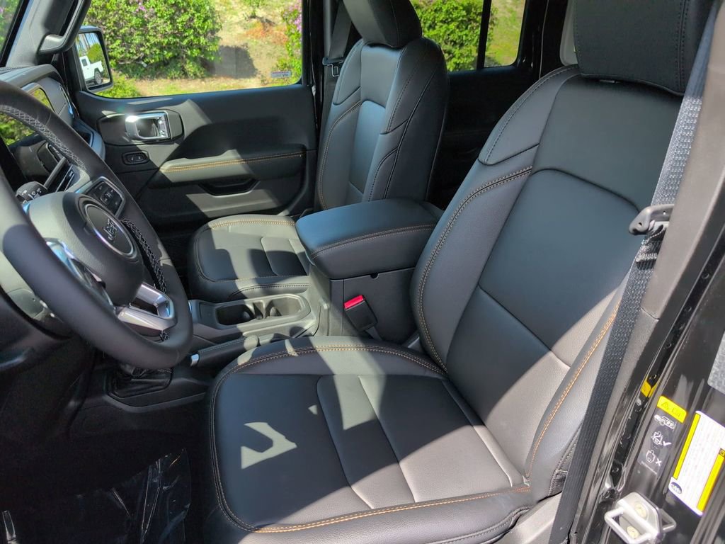 New 2026 Jeep Wrangler Unlimited Sahara image 11
