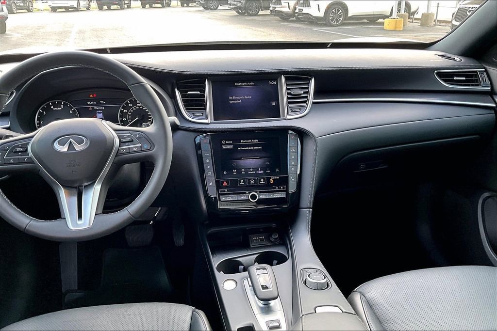 Certified 2025 INFINITI QX55 Luxe w/ Cargo Package image 11