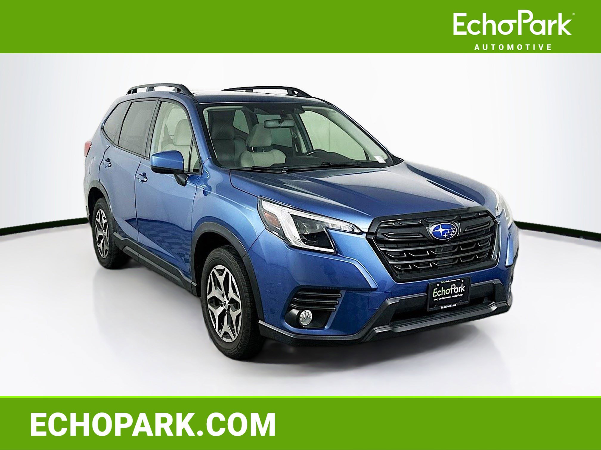 Used 2022 Subaru Forester Premium AWD/4WD image 1