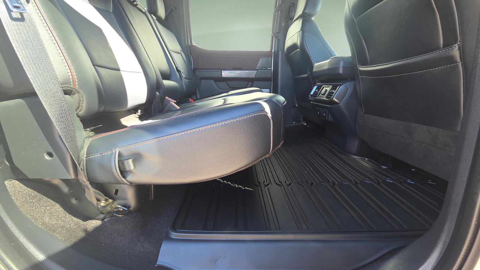 Used 2022 Ford F150 Lariat w/ Max Trailer Tow Package AWD/4WD image 17