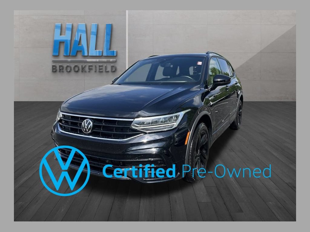 Certified 2024 Volkswagen Tiguan SE R-Line AWD/4WD image 1