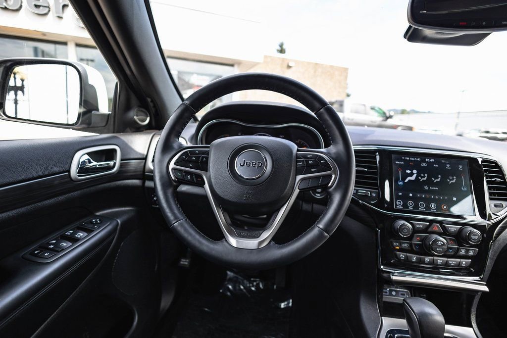 Used 2022 Jeep Grand Cherokee Laredo X image 24
