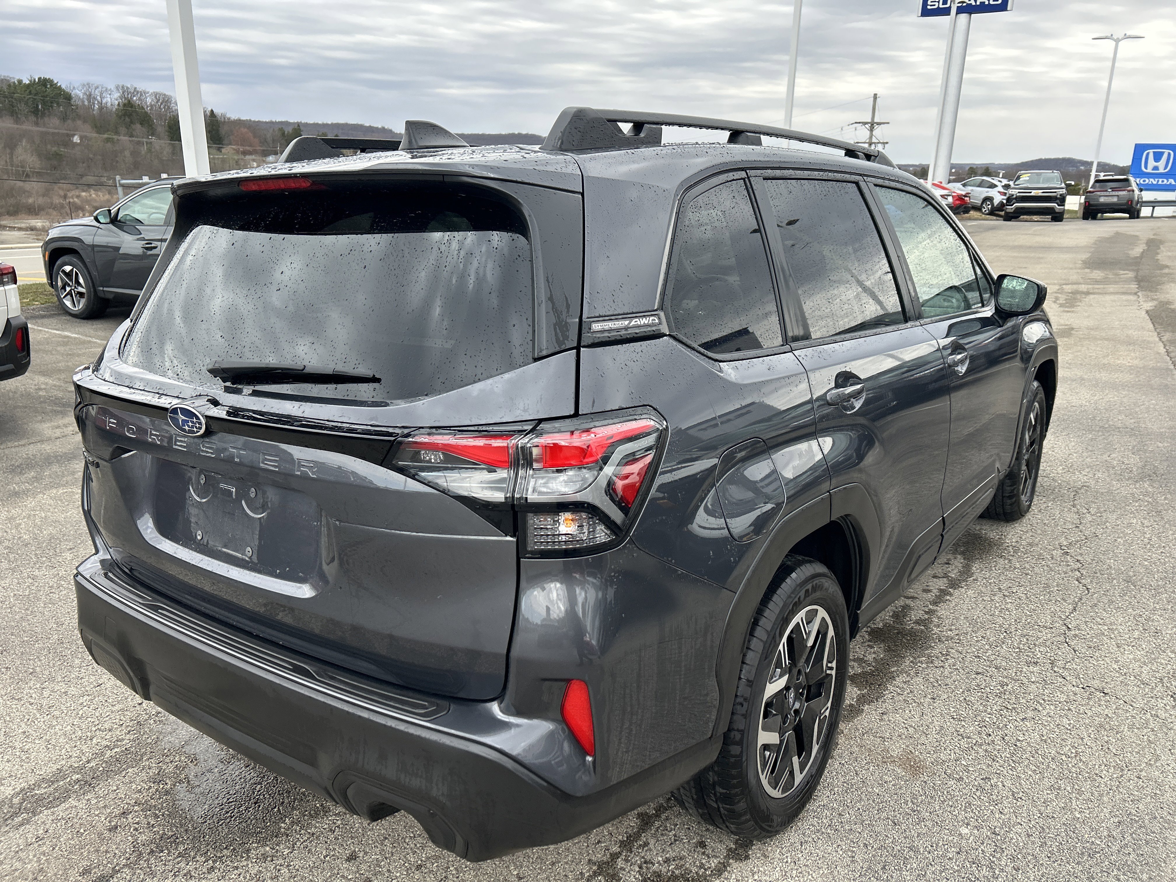 Used 2025 Subaru Forester Premium w/ Convenience Package #1 image 7