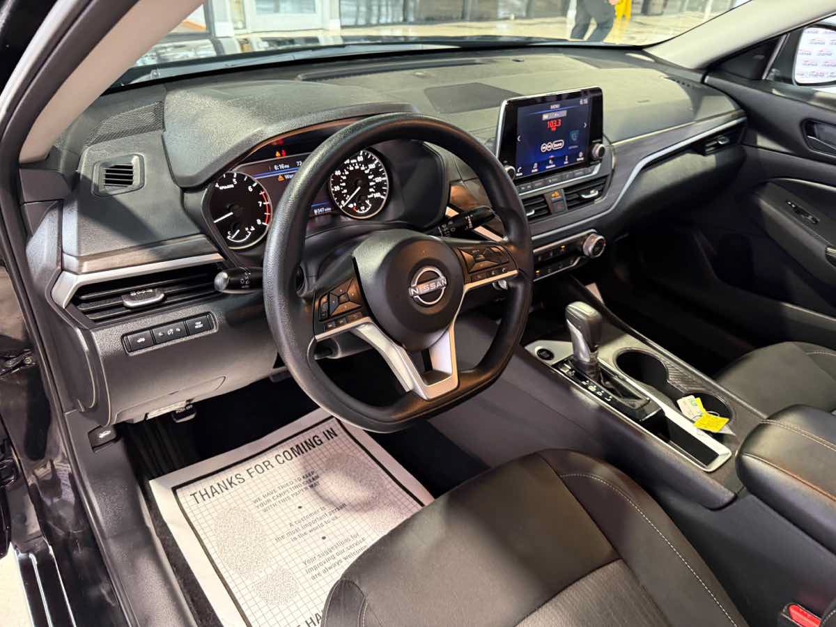 Used 2026 Nissan Altima 2.5 SV FWD image 31