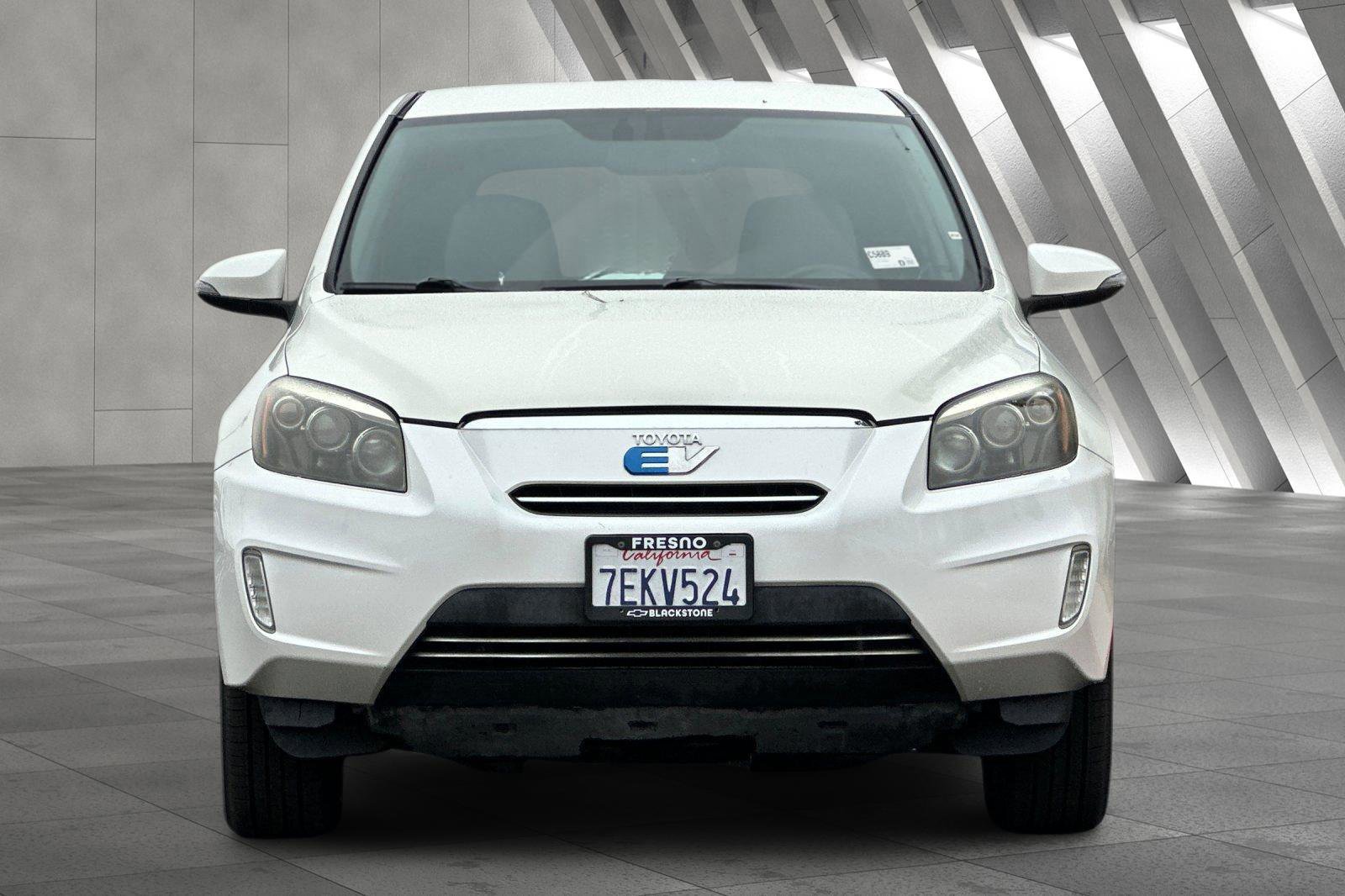 Used 2014 Toyota RAV4 EV image 9