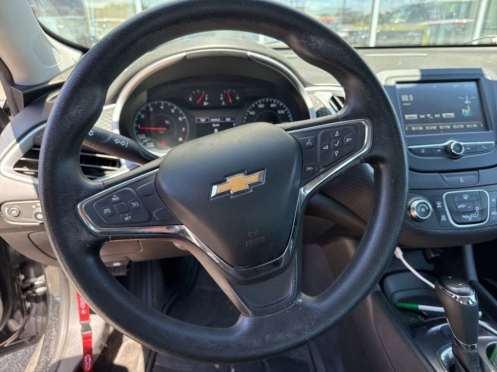 Used 2016 Chevrolet Malibu LS FWD image 9