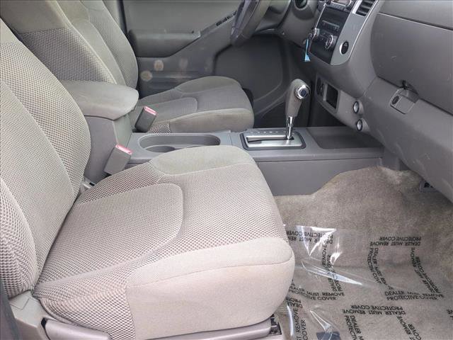 Used 2016 Nissan Frontier SV image 18