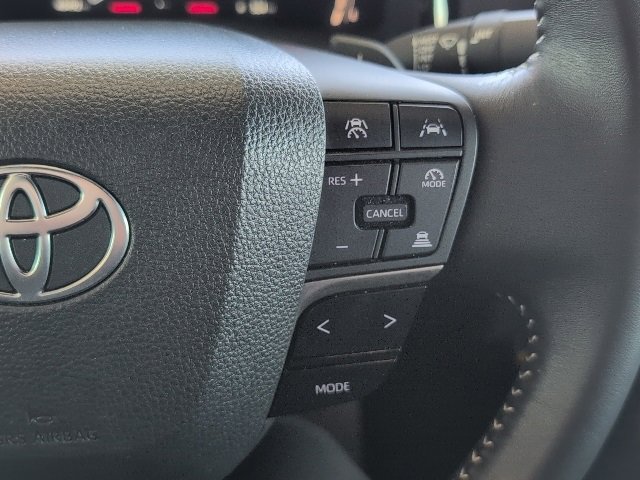 Used 2025 Toyota Camry SE image 26