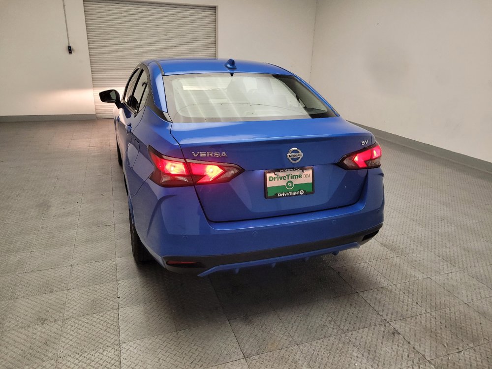 Used 2021 Nissan Versa SV FWD image 6
