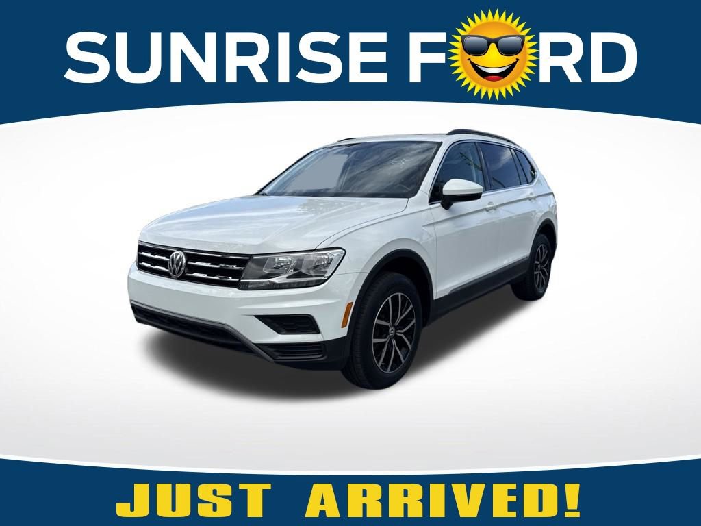 Used 2021 Volkswagen Tiguan SE FWD image 1