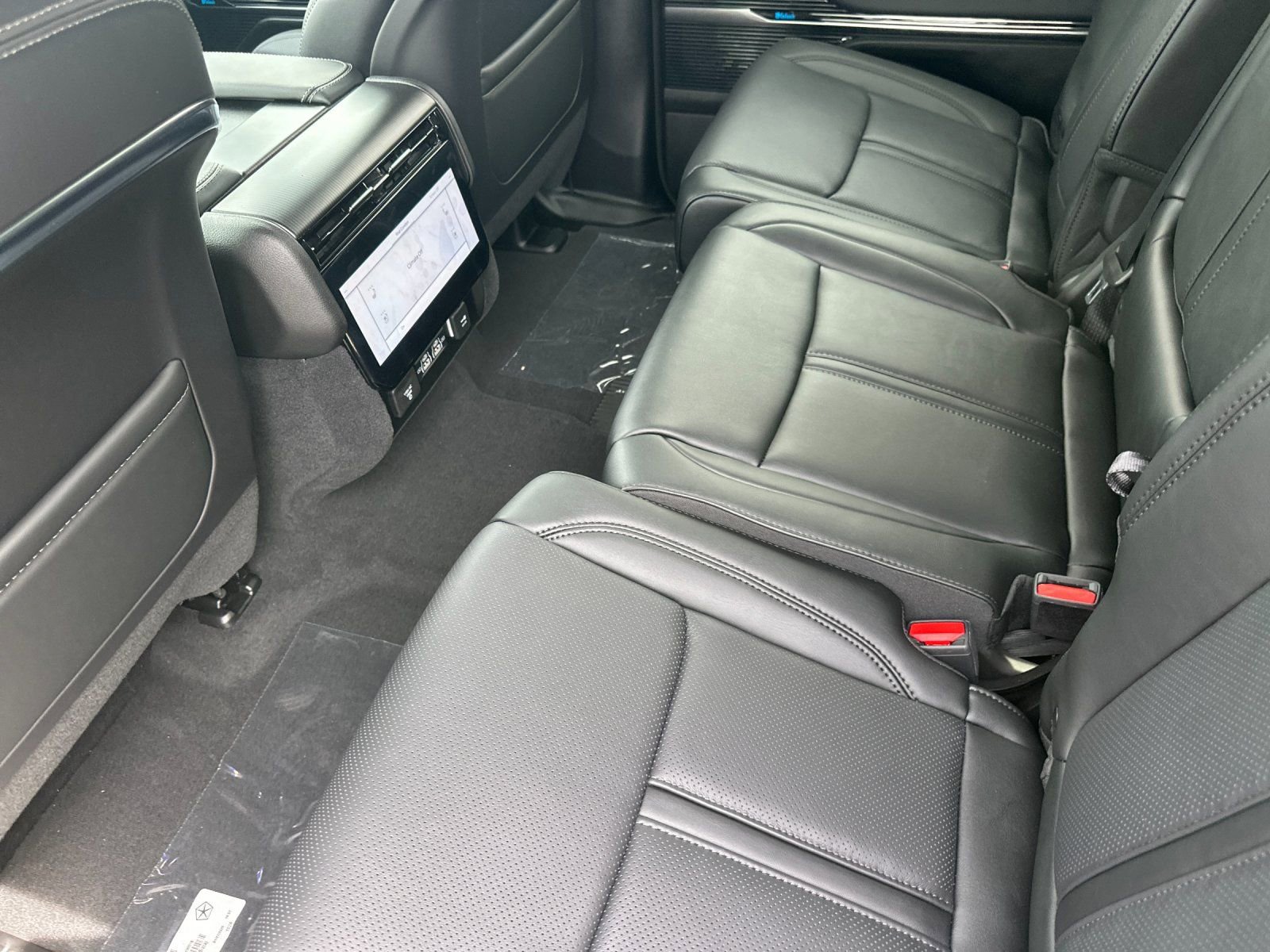 New 2026 Jeep Grand Wagoneer L Summit image 12