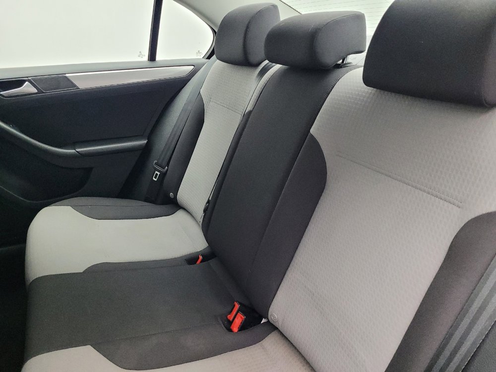 Used 2017 Volkswagen Jetta S FWD image 18