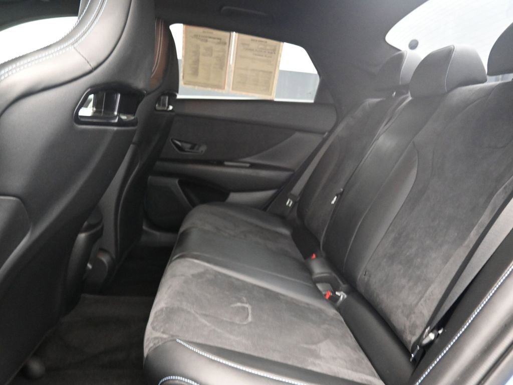 Used 2025 Hyundai Elantra N image 12
