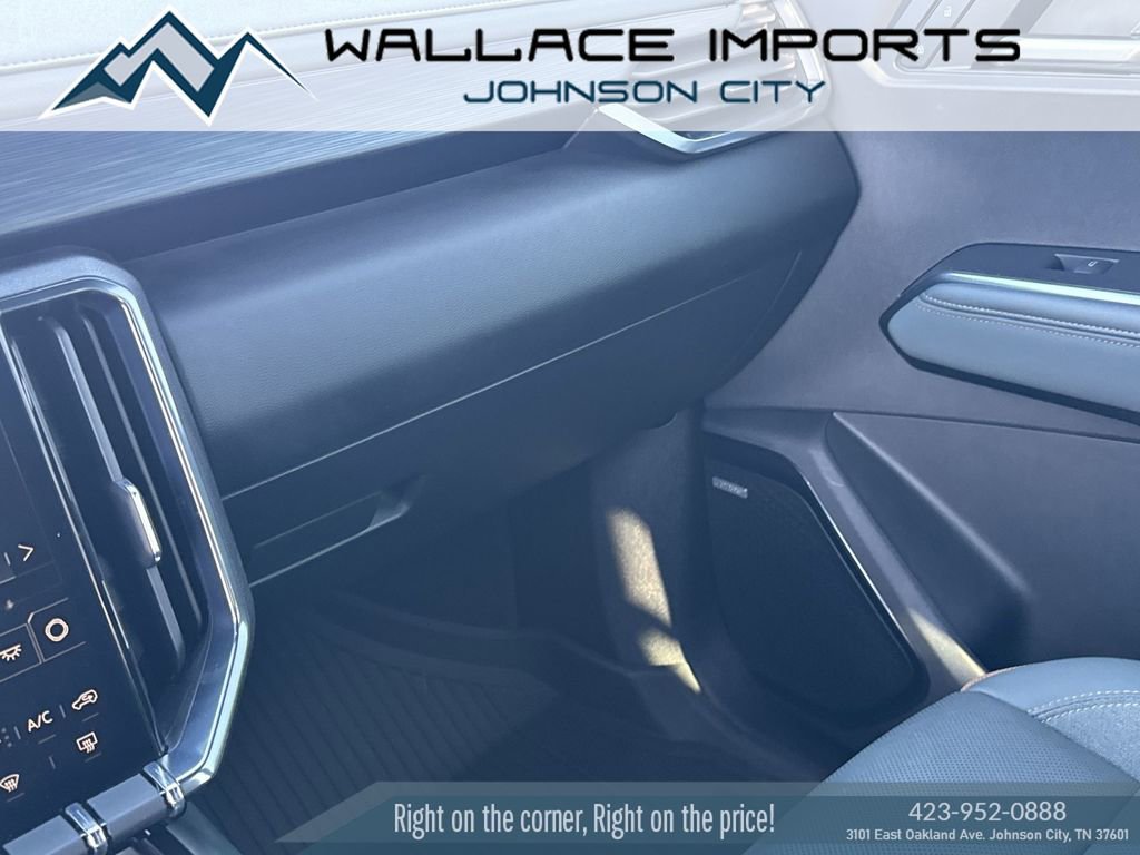 Used 2024 GMC Acadia AT4 w/ Super Cruise Package image 21