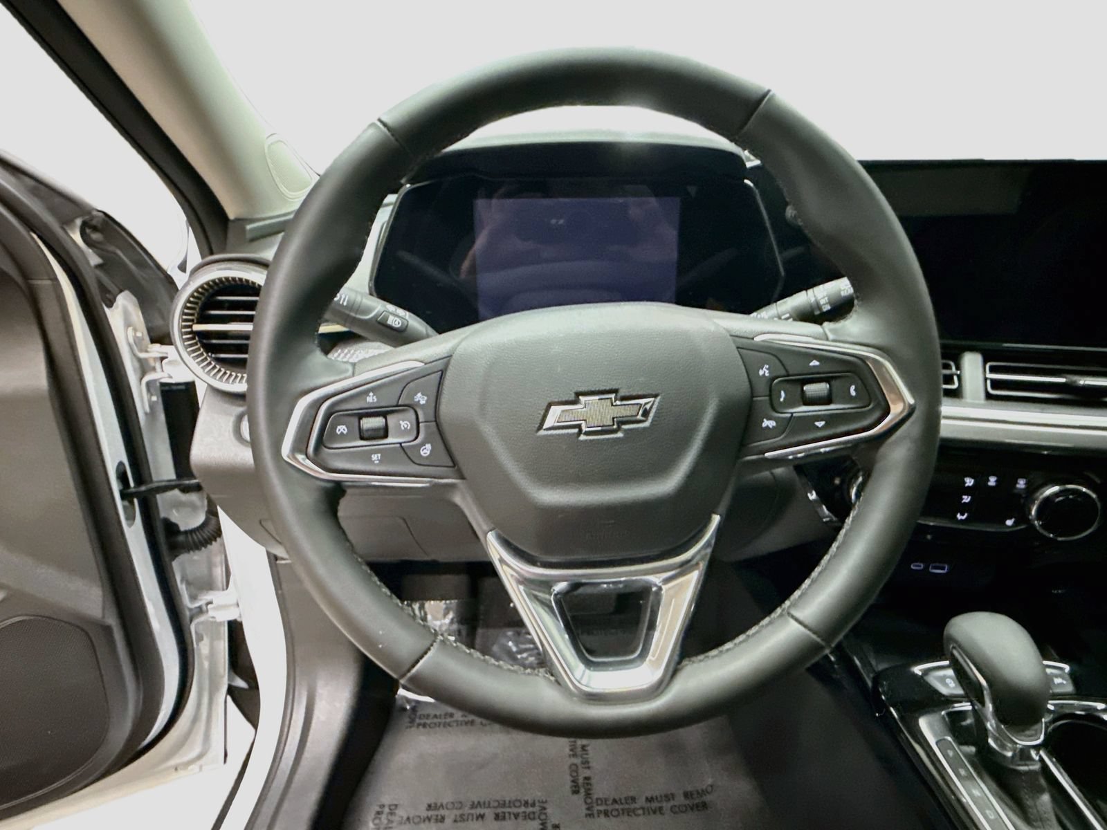 New 2026 Chevrolet Trax ACTIV w/ Sunroof Package FWD image 14