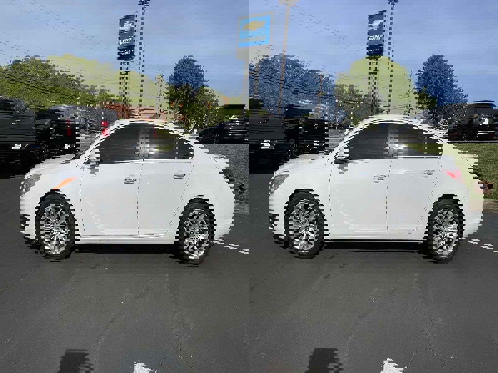 Used 2014 Buick Regal Premium image 8