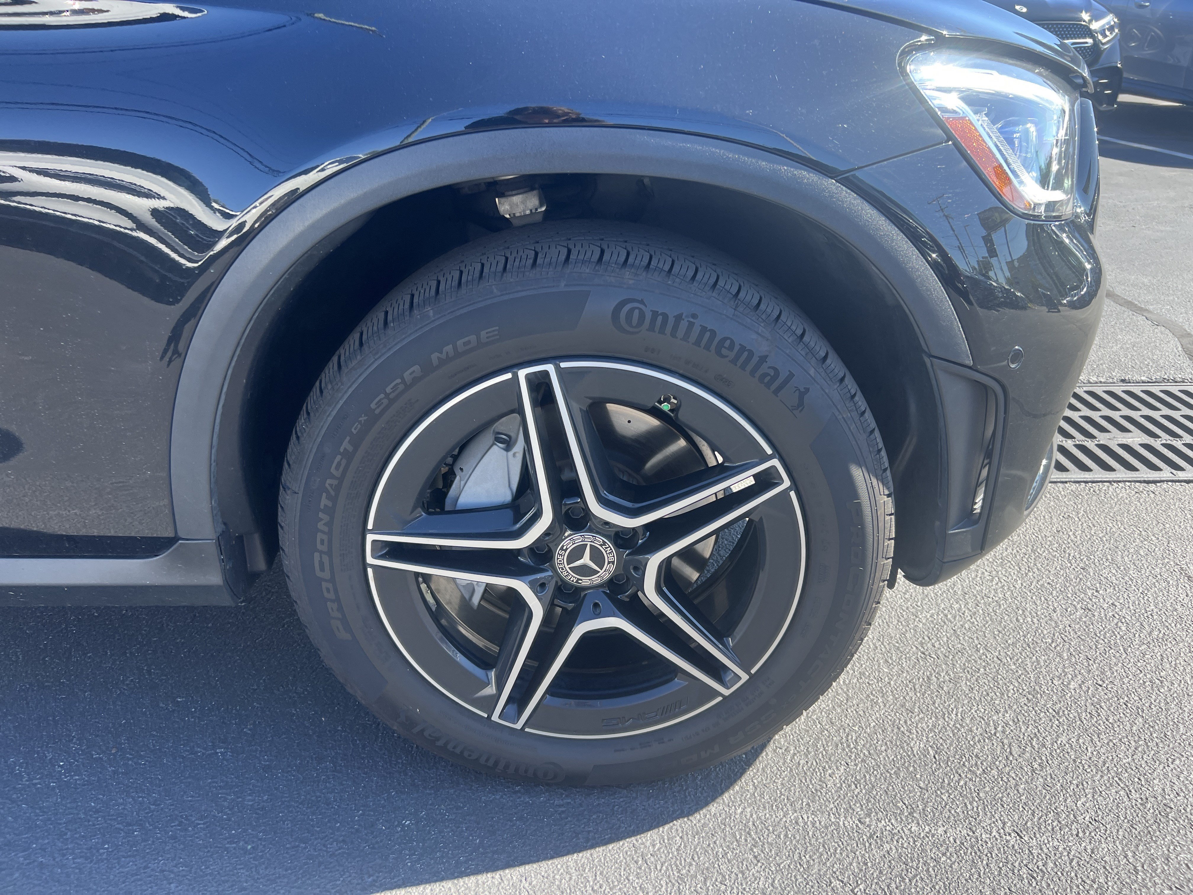 Used 2021 Mercedes-Benz GLC 300 4MATIC image 30