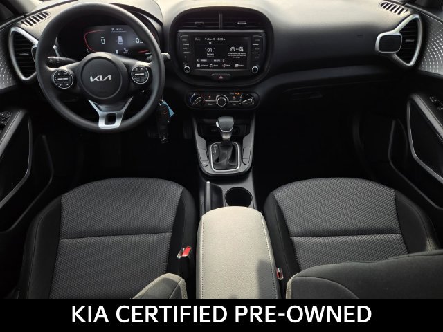 Certified 2023 Kia Soul LX w/ LX Technology Package FWD image 15