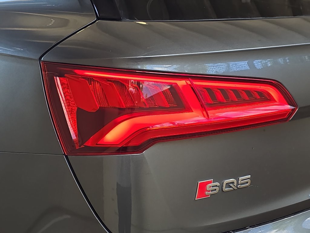 Used 2018 Audi SQ5 Prestige w/ Prestige Package AWD/4WD image 33