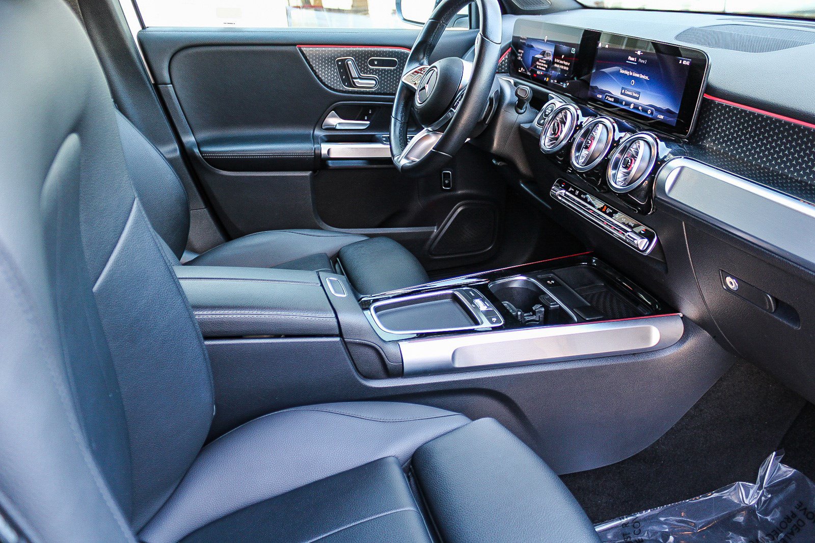 Used 2024 Mercedes-Benz GLB 250 image 18