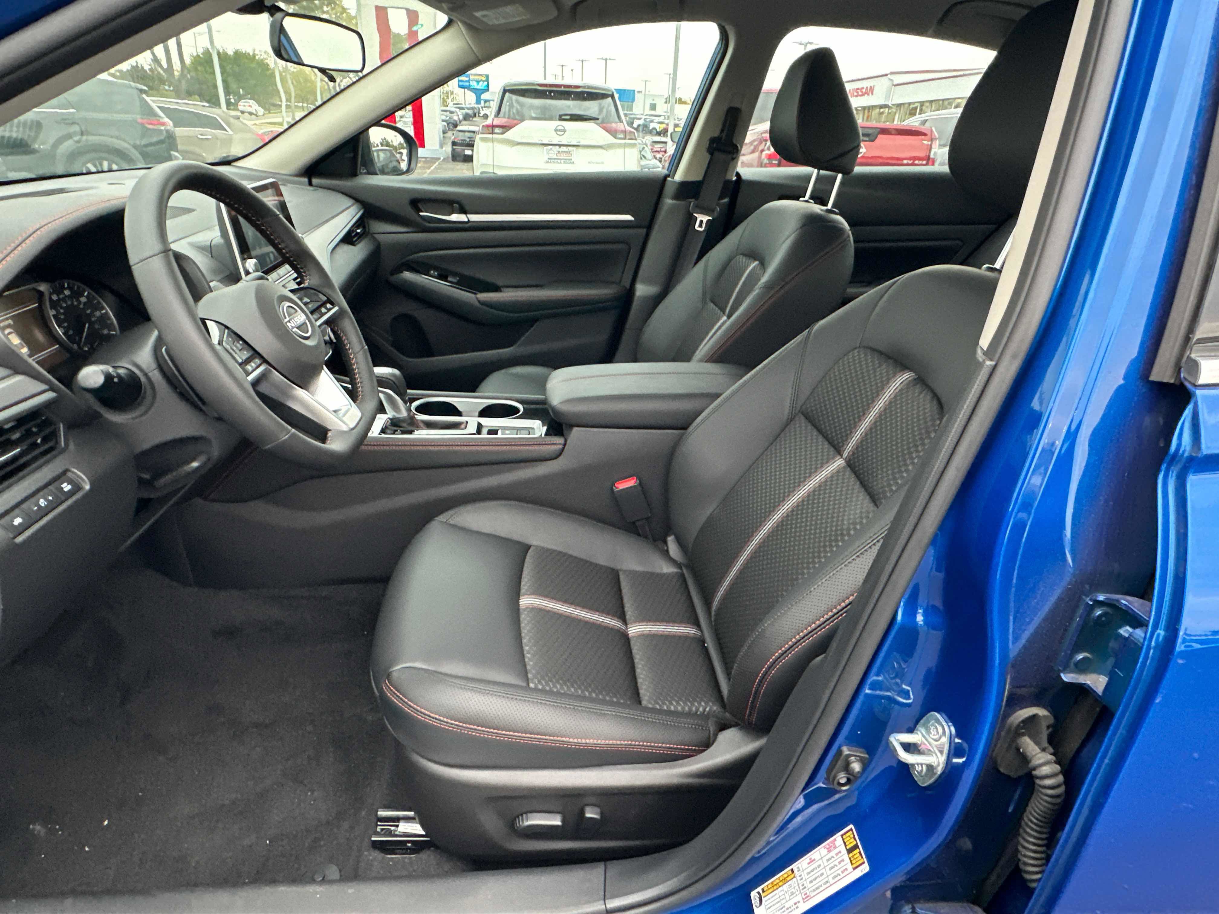 New 2025 Nissan Altima 2.5 SR image 24