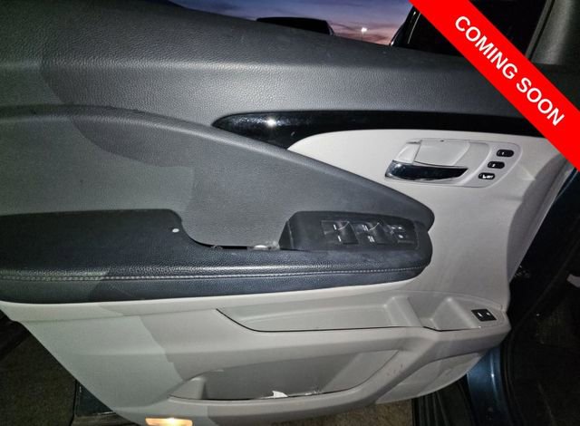 Used 2019 Honda Pilot Touring image 8