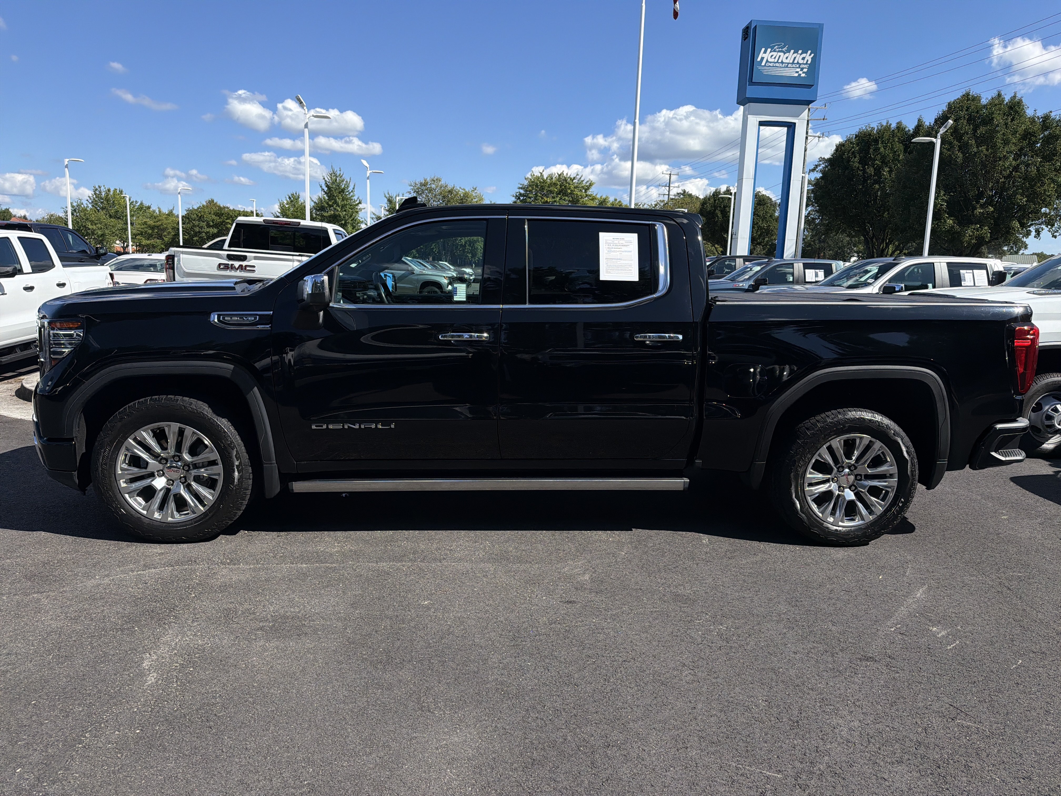 Used 2022 GMC Sierra 1500 Denali AWD/4WD image 7