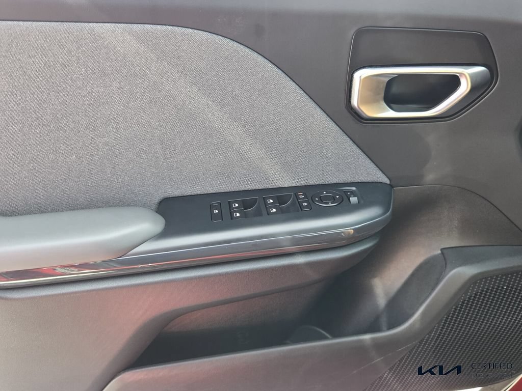 Certified 2025 Kia K4 EX FWD image 30