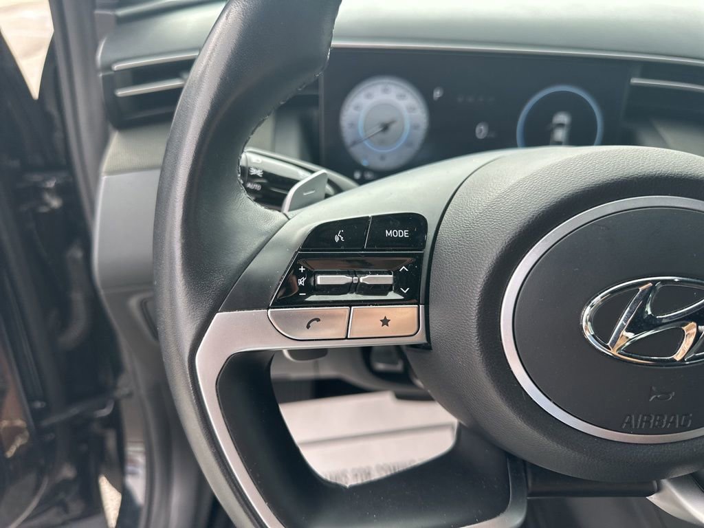 Used 2023 Hyundai Santa Cruz Limited image 15